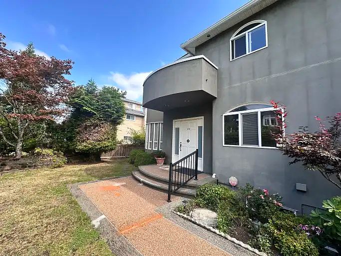 1st image of 4162 Carnarvon St #1A