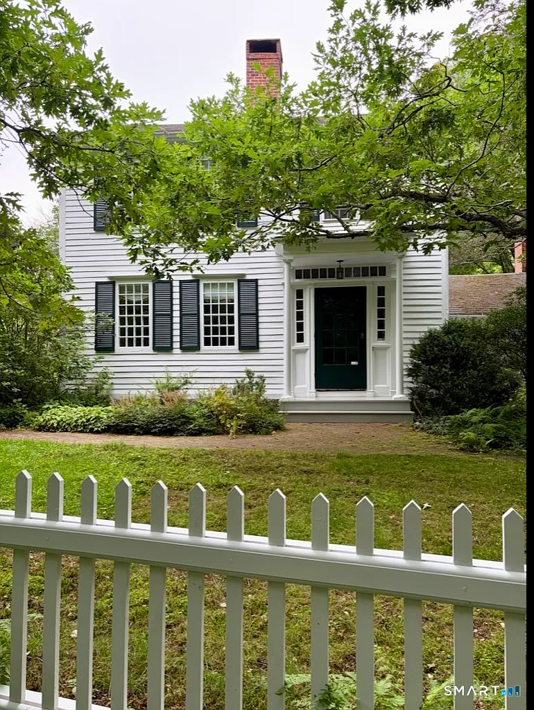 4 bed, 2.5 bath, 3125 sqft, $6,500 — Photo 2