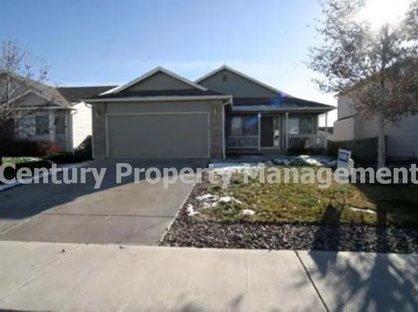 11520 River Run Cir, Henderson, CO 80640