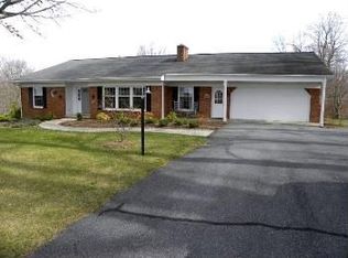 1016 W Ridge Rd, Elizabethtown, PA 17022