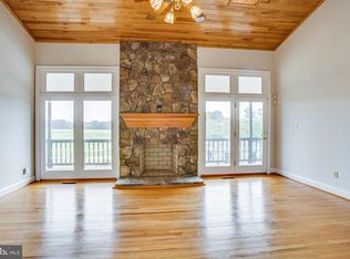 118 Ringgold Rd, Fredericksburg, VA 22405