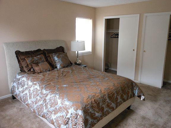 5th image of 18 S Terrace Ave APT A