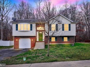 72 Catalpa Dr, North East, MD 21901