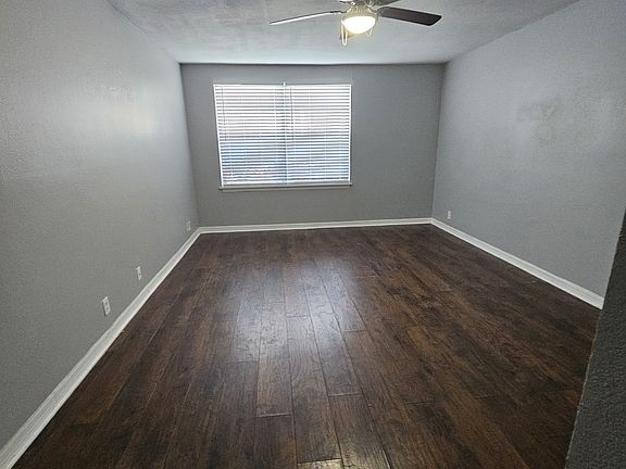 4th image of 4075 Dijon Dr #J