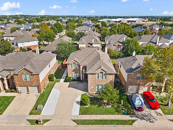 3rd image of 11936 Summerwind Dr