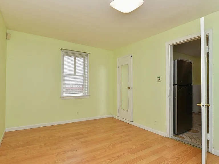 26 Charles St #1 — Photo 10