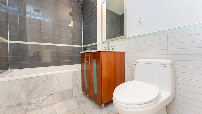 Rented by Nooklyn NYC LLC | media 23