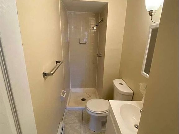 4th image of 14439 175th St