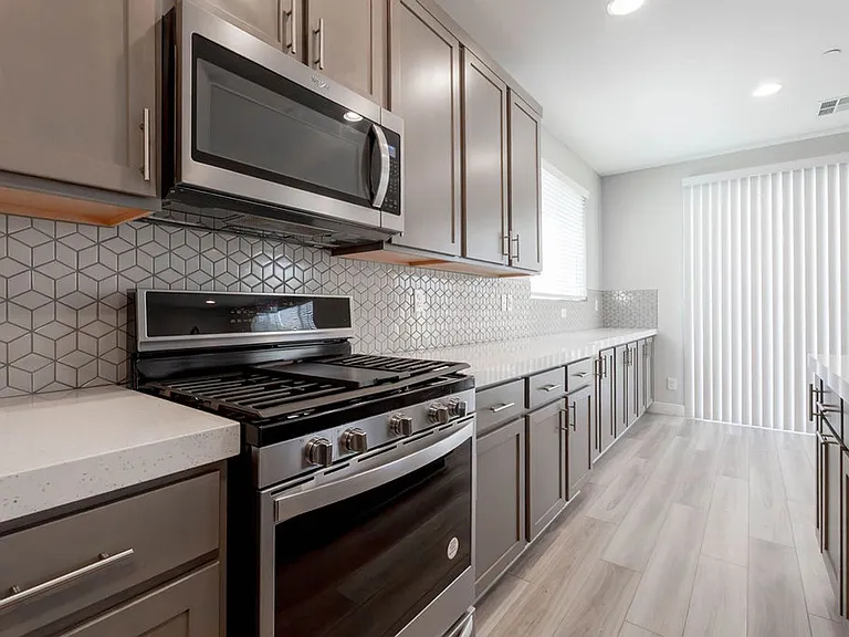 10620 Carnes Ave — Photo 36