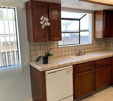 4th image of 1541 W 145th St APT 15