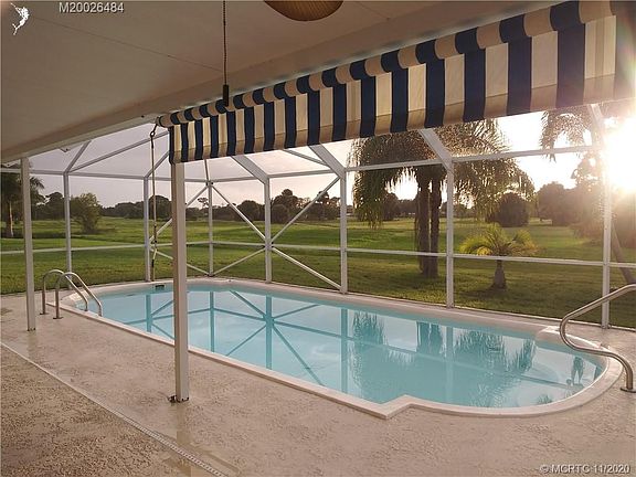 2nd image of 3096 SE Overbrook Dr