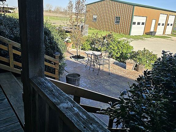 3rd image of 14243 Friendship Rd