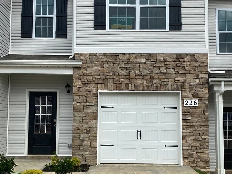 226 Warrior Pl — Photo 1