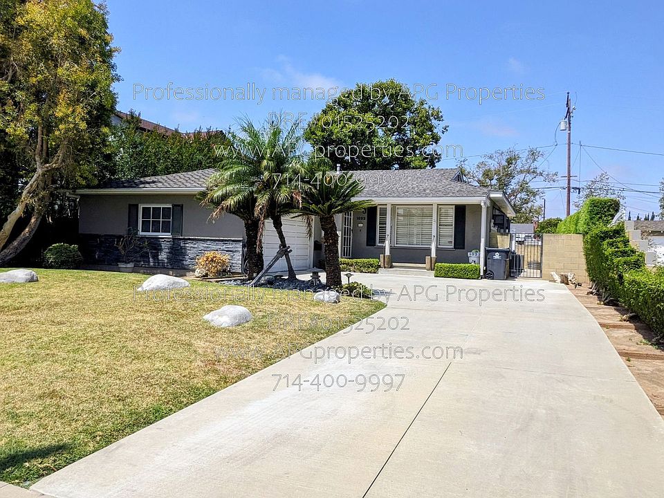 1st image of 1022 N Baker St