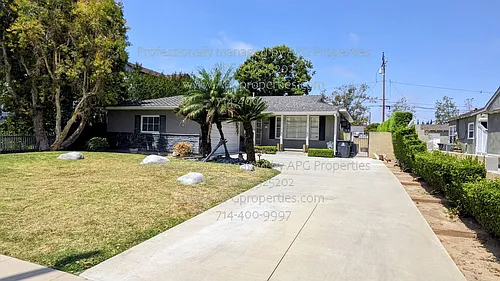 1022 N Baker St Photo 1