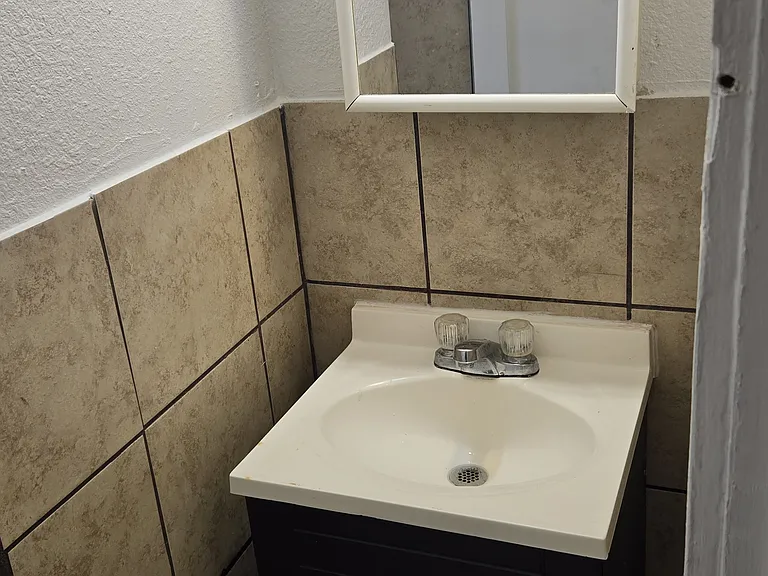 215 Margil St — Photo 11