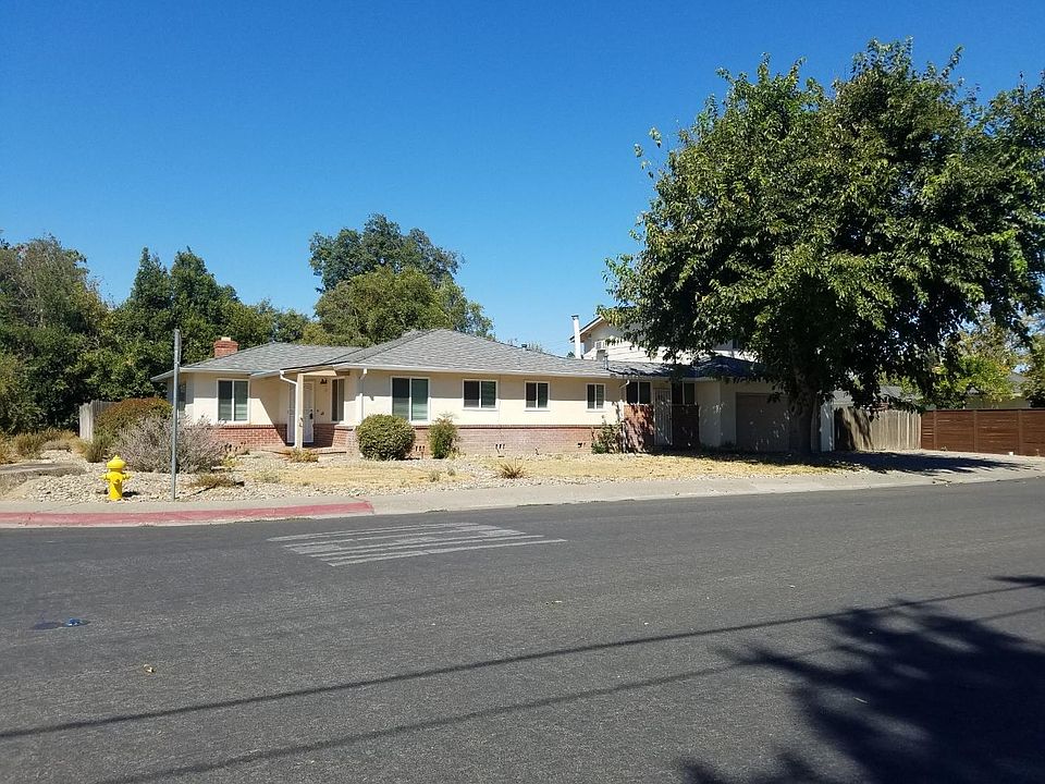 1st image of 321 Casa Linda Dr
