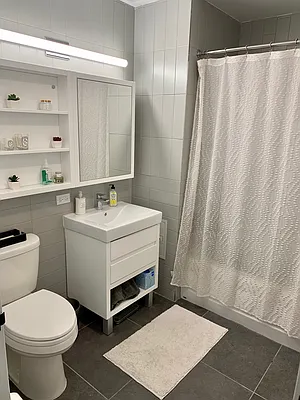 Rented by Compass | media 35