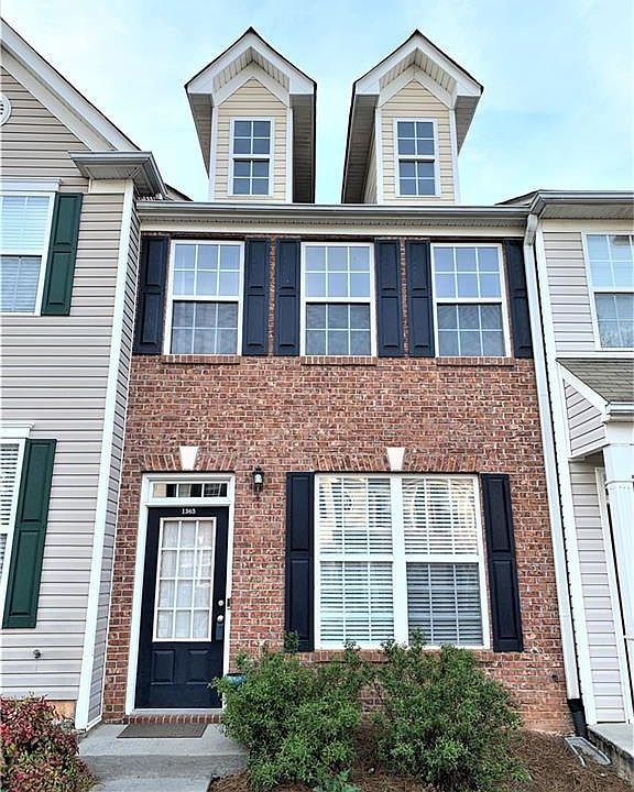 1st image of 1365 Penhurst Dr