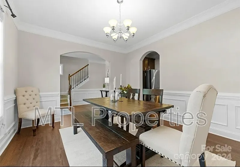 4 bed, 3.0 bath, 2134 sqft, $3,350 — Photo 4