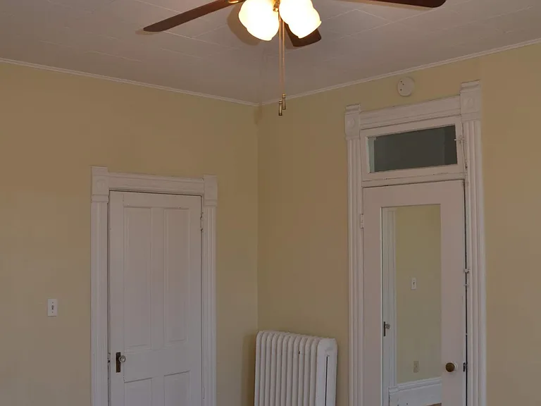 1709 Pine St #4 — Photo 11