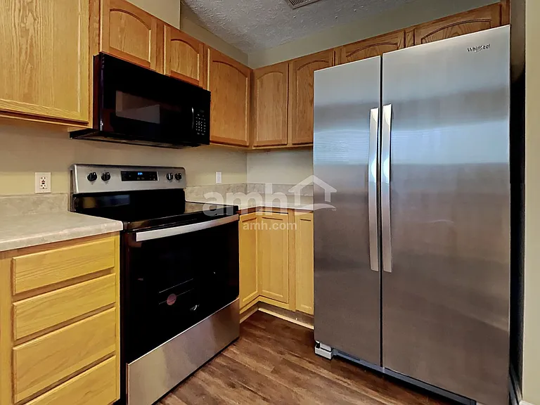 6100 Glenmay Dr — Photo 4
