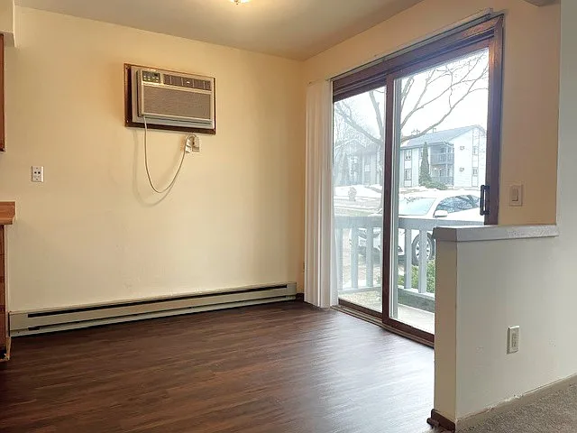 RM 6740 Jacobs Way - 2 — Photo 3