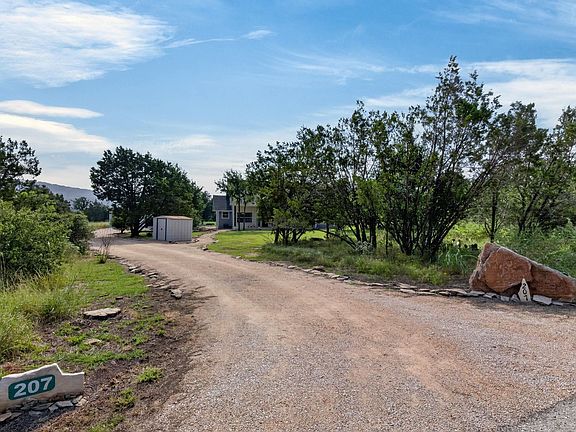5th image of 207 Deer Ridge Drive