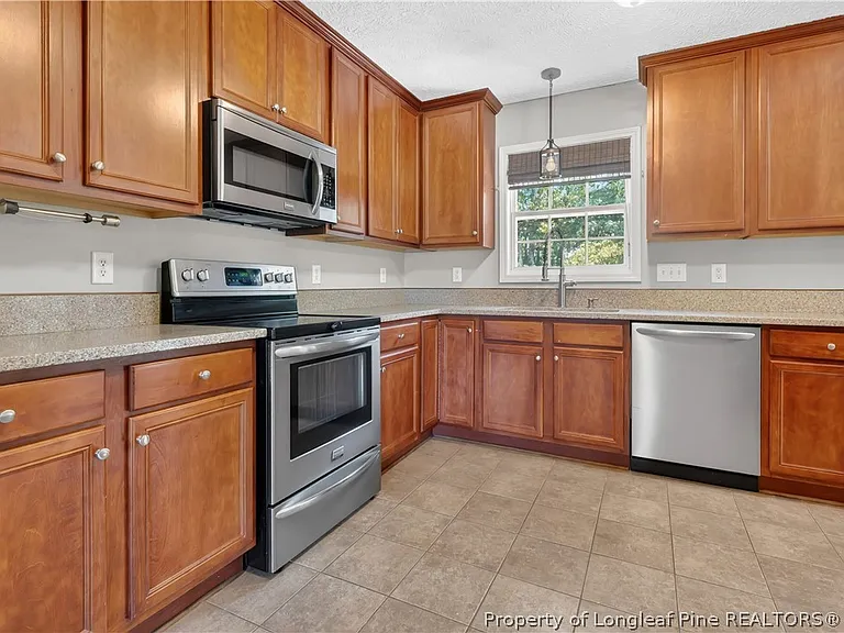 278 Oakmont Dr — Photo 10