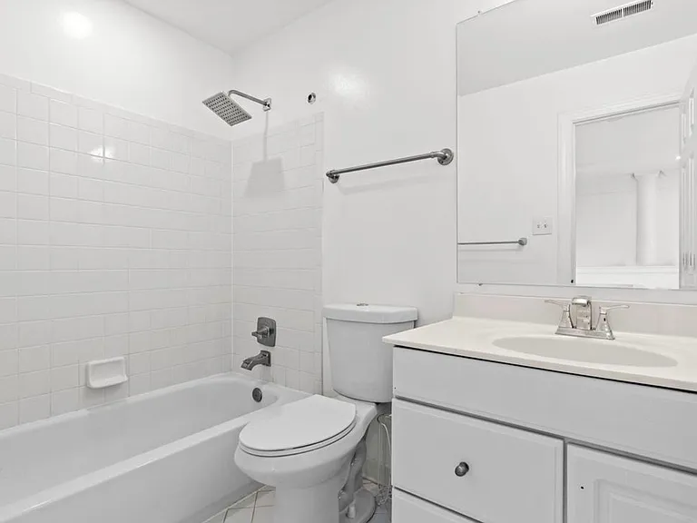 14216 Cervantes Ave — Photo 38