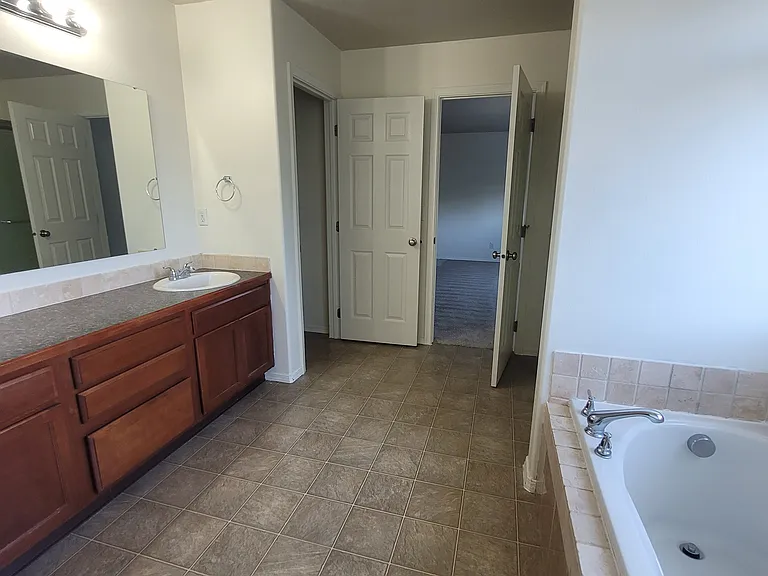 2556 E Copper Point — Photo 20