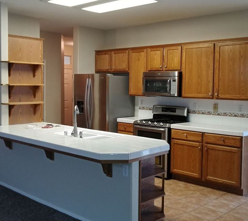 1st image of 1078 W Sandstone Dr