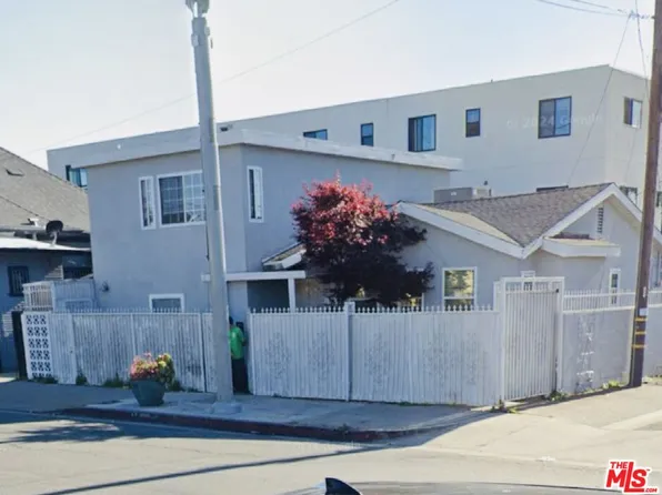 3791 S Normandie Ave, Los Angeles, CA 90007