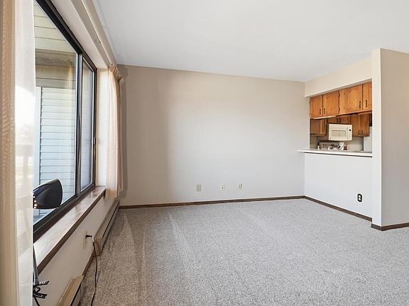 3rd image of W177N9766 Riversbend CIRCLE EAST East