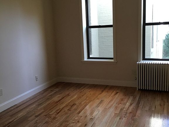 3rd image of 37 Bay 26th St APT B5