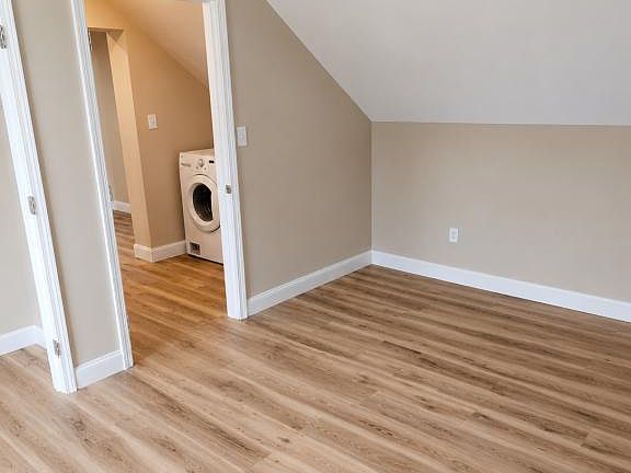 5th image of 2738 1st Ave