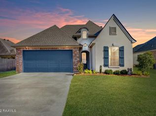 106 Saw Lake Ln, Lafayette, LA 70508