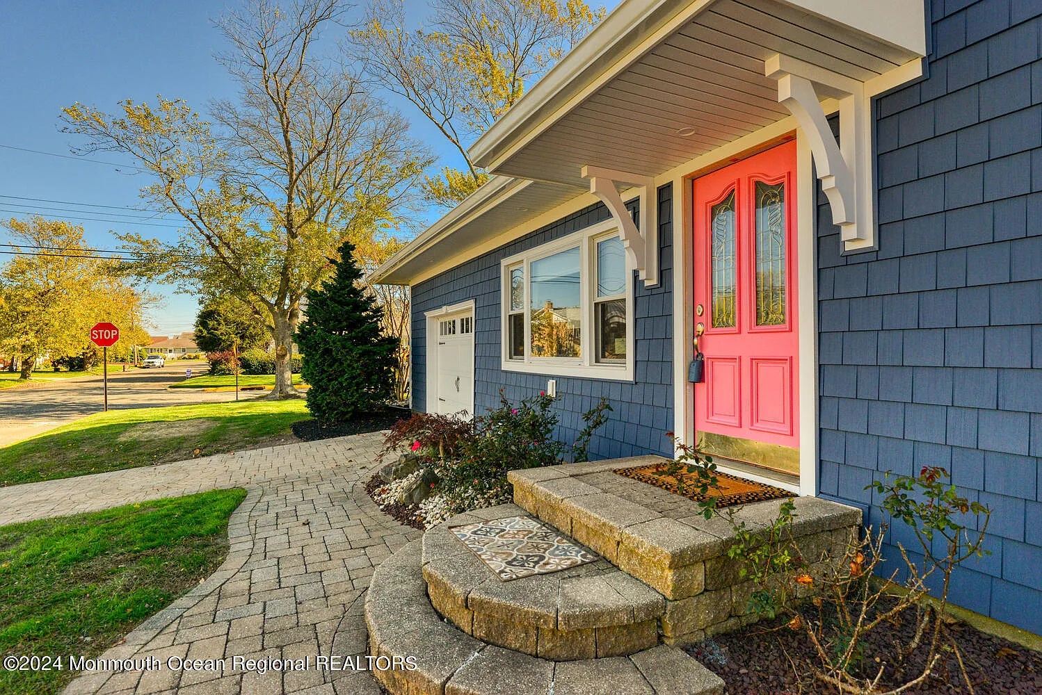 3 bed, 4874 sqft, $5,000 — Photo 3