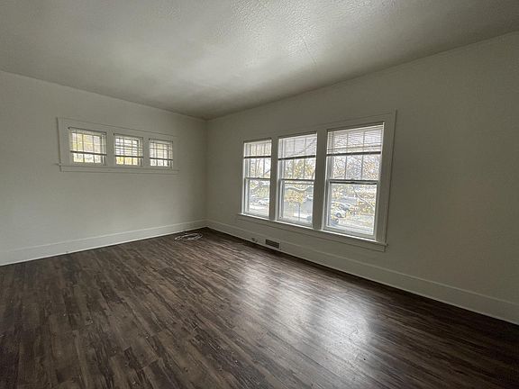 2nd image of 156 S Lincoln Ave #2