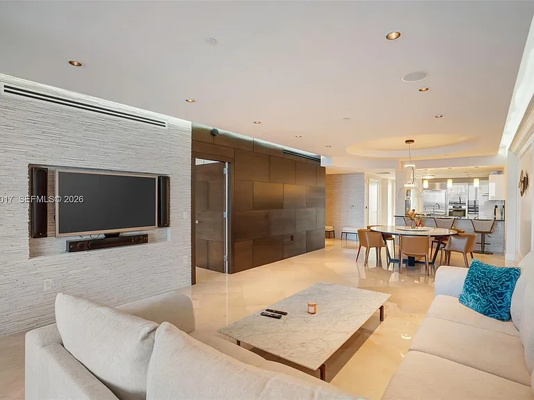 17121 Collins Ave #3304 — Photo 4