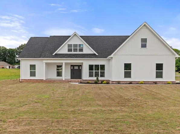 50 Oakview Cir, Killen, AL 35645