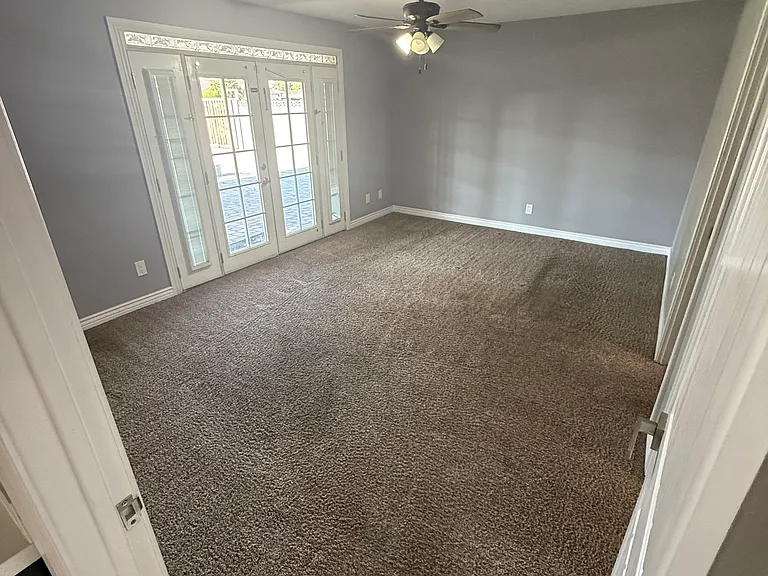 5304 W Beck Ln — Photo 16