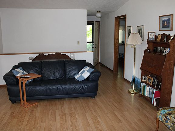 4th image of 3715 S Alder Cir