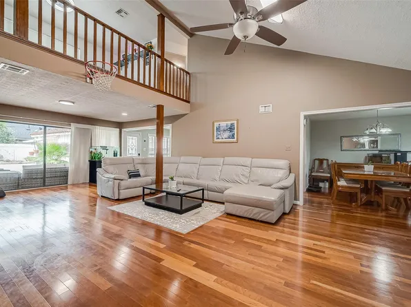 1755 Carriage Way, Sugar Land, TX 77478