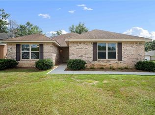 2042 Stonepine Dr, Semmes, AL 36575