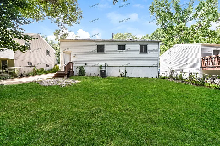 154 Elbring Dr — Photo 12