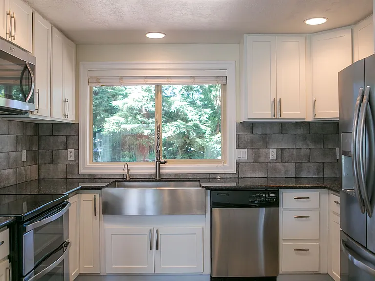 15931 SE Rickshire Ln — Photo 5
