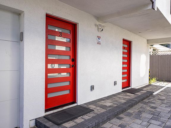 2nd image of 4453 Colfax Ave #3