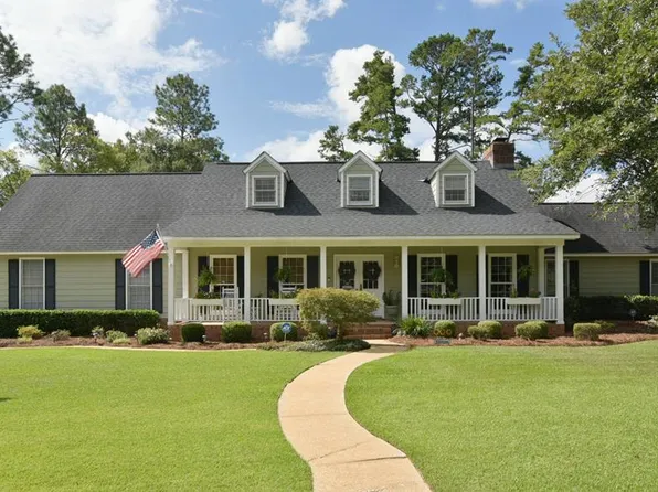 2303 W Doublegate Dr, Albany, GA 31721