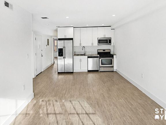 2nd image of 955 Lafayette Ave #1F